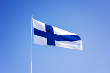 Suomen lippu. Kuva Riikka Kaakkurivaara